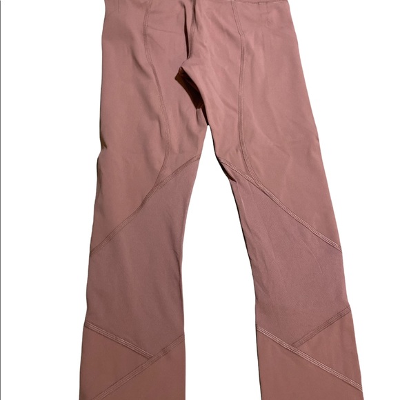 GUC 2 Lululemon Pace Rival crop 22” in Spiced Chai - Picture 7 of 7